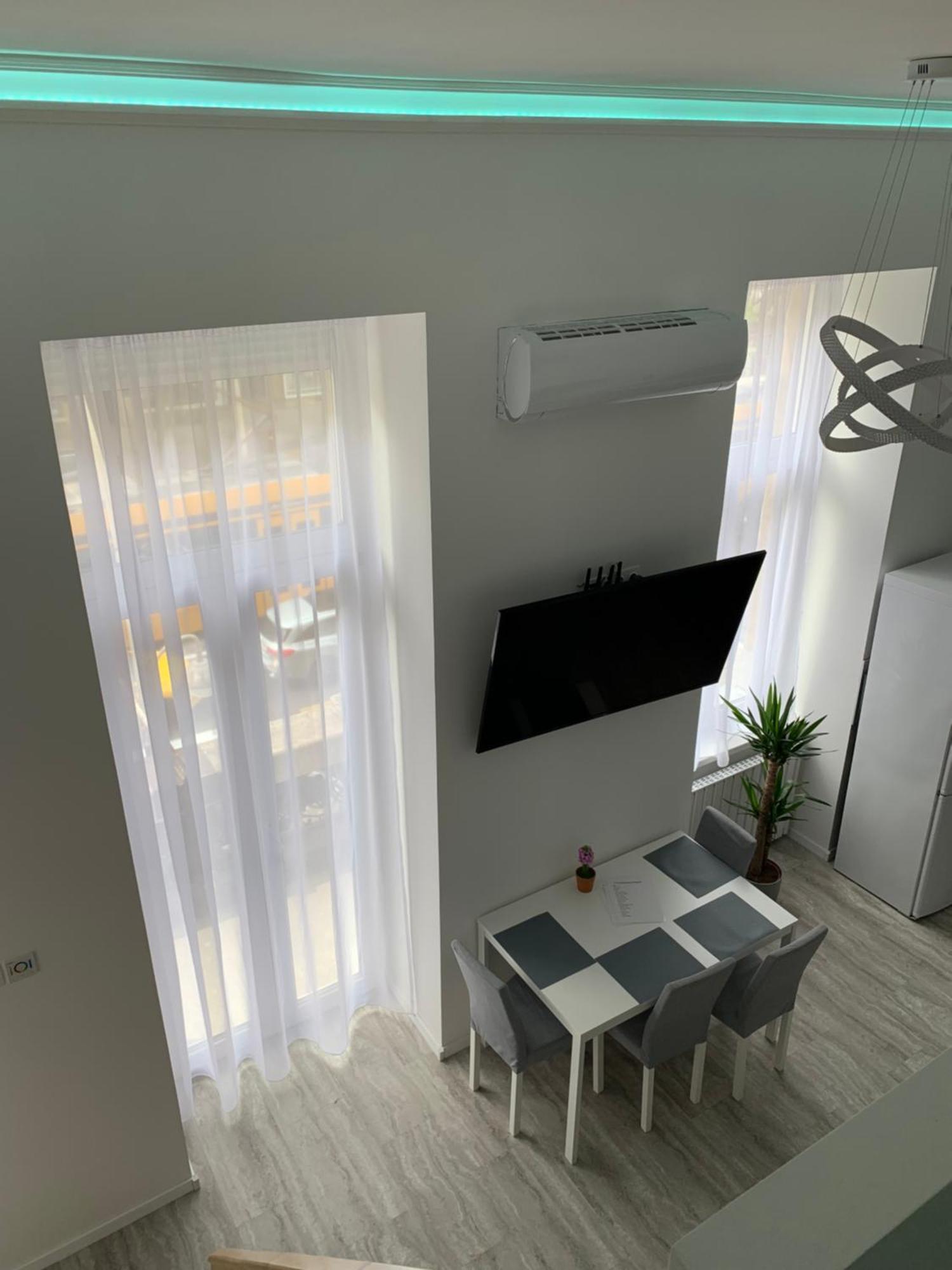 Balcony Gallery Budapest Exterior photo