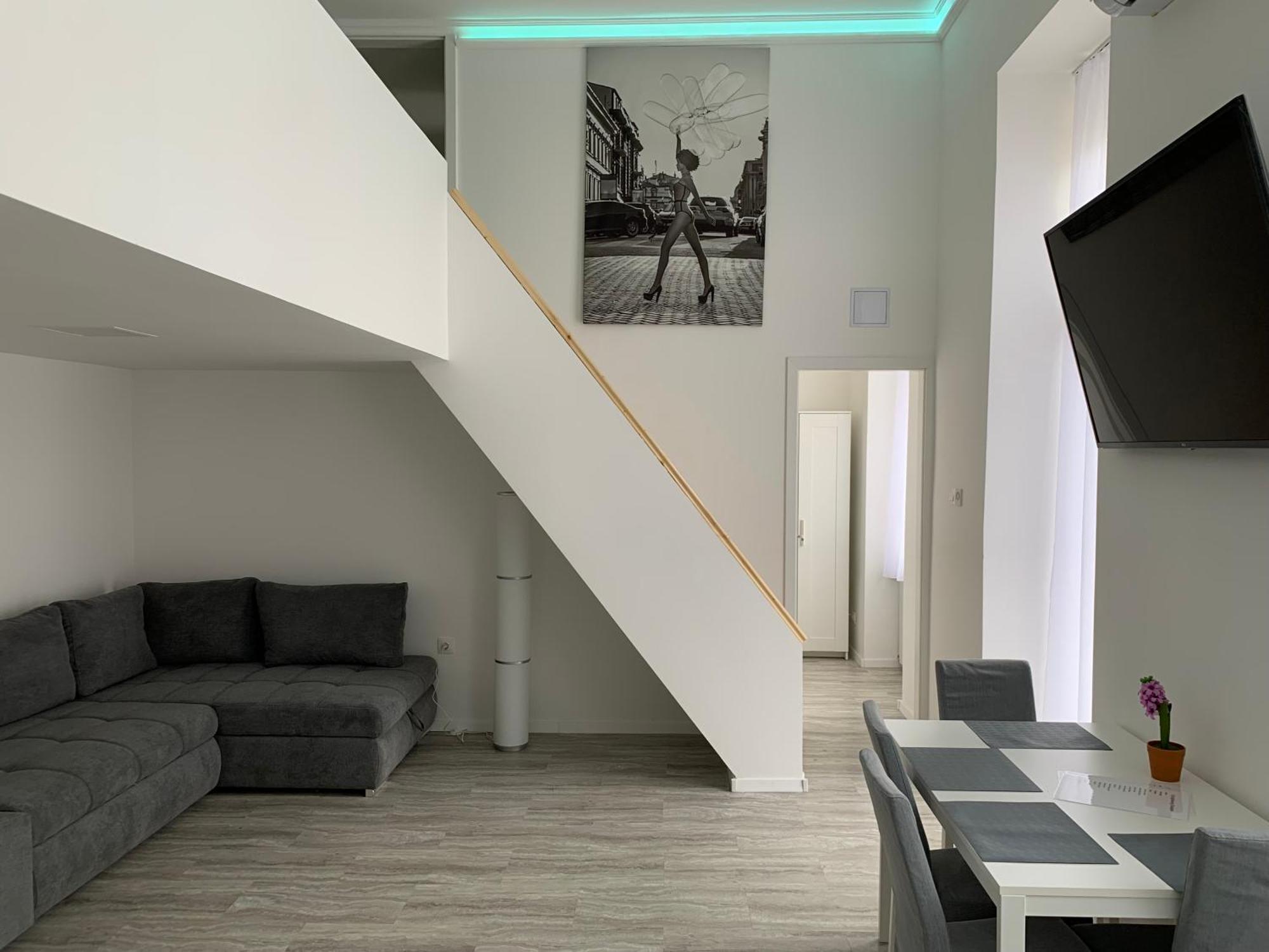 Balcony Gallery Budapest Exterior photo
